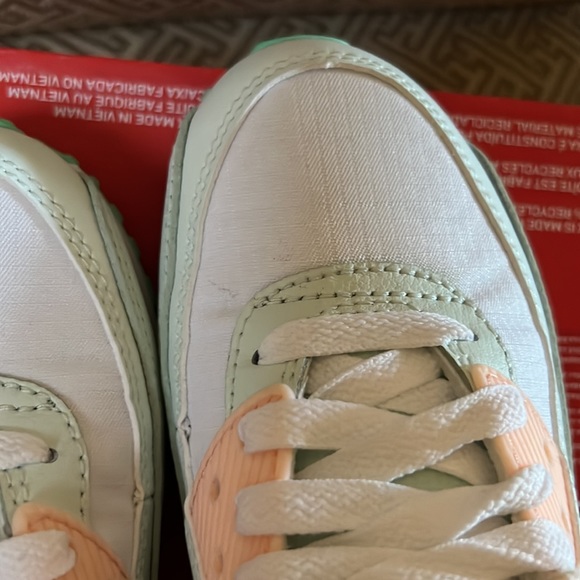 Nike Women’s Air Max 90 “Easter” - Picture 10 of 10
